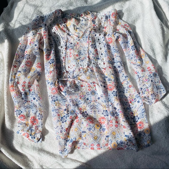 3 Floral Blouse Bundle Size SSM - Picture 7 of 11